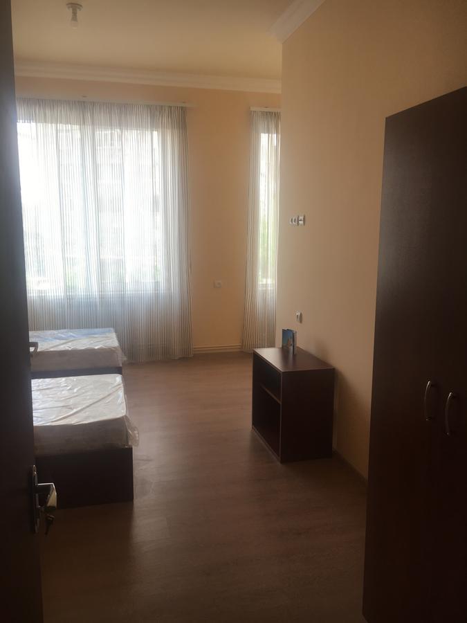 Sunshine Hotel Ереван Екстериор снимка